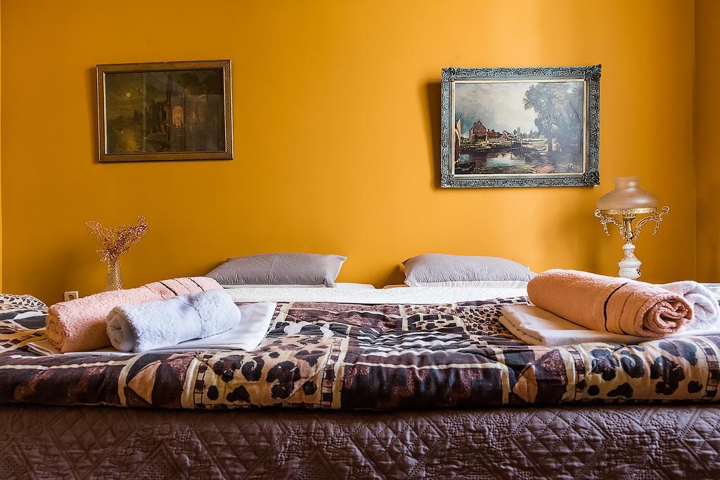 Athens Quinta Hostel ภายนอก รูปภาพ