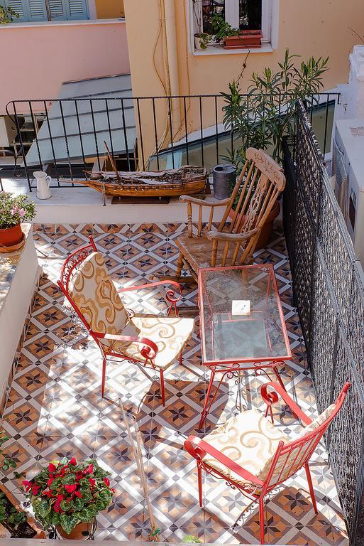Athens Quinta Hostel ภายนอก รูปภาพ