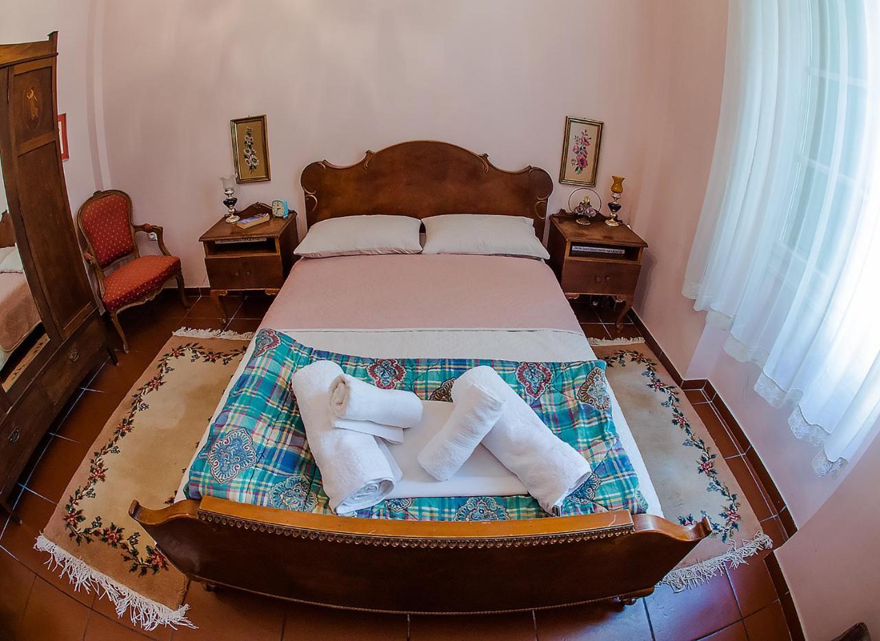 Athens Quinta Hostel ภายนอก รูปภาพ
